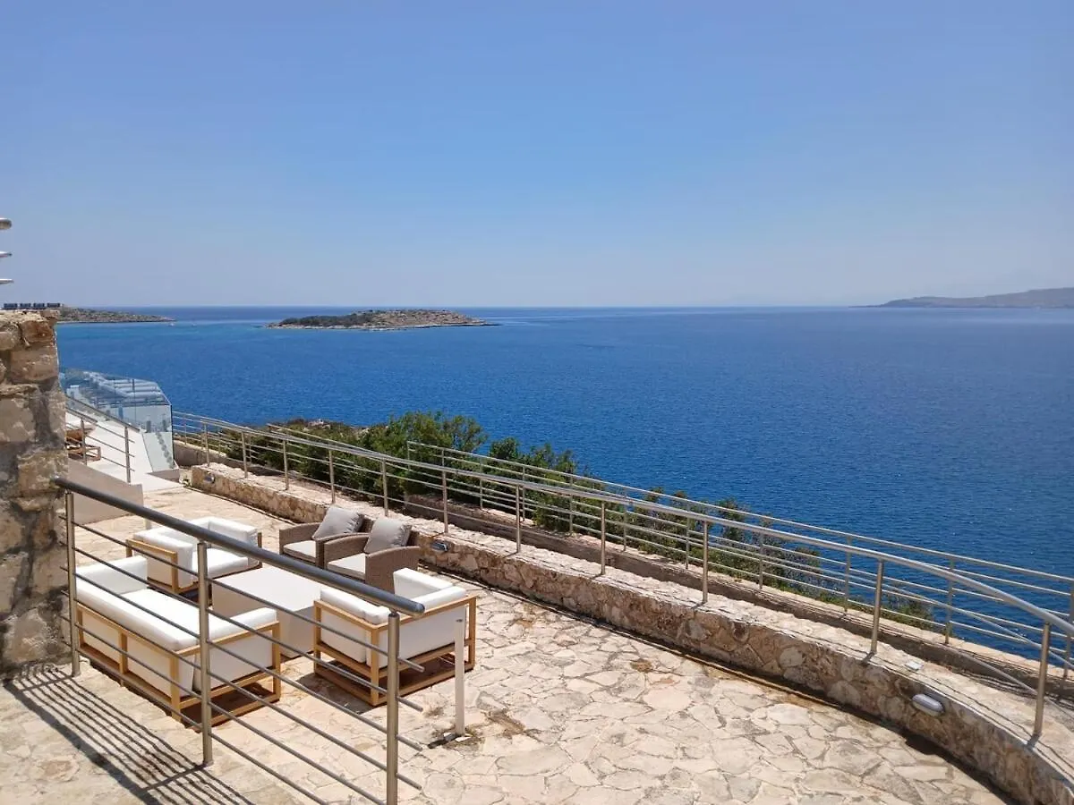 Seawave Villa I, By Hellocrete Chania