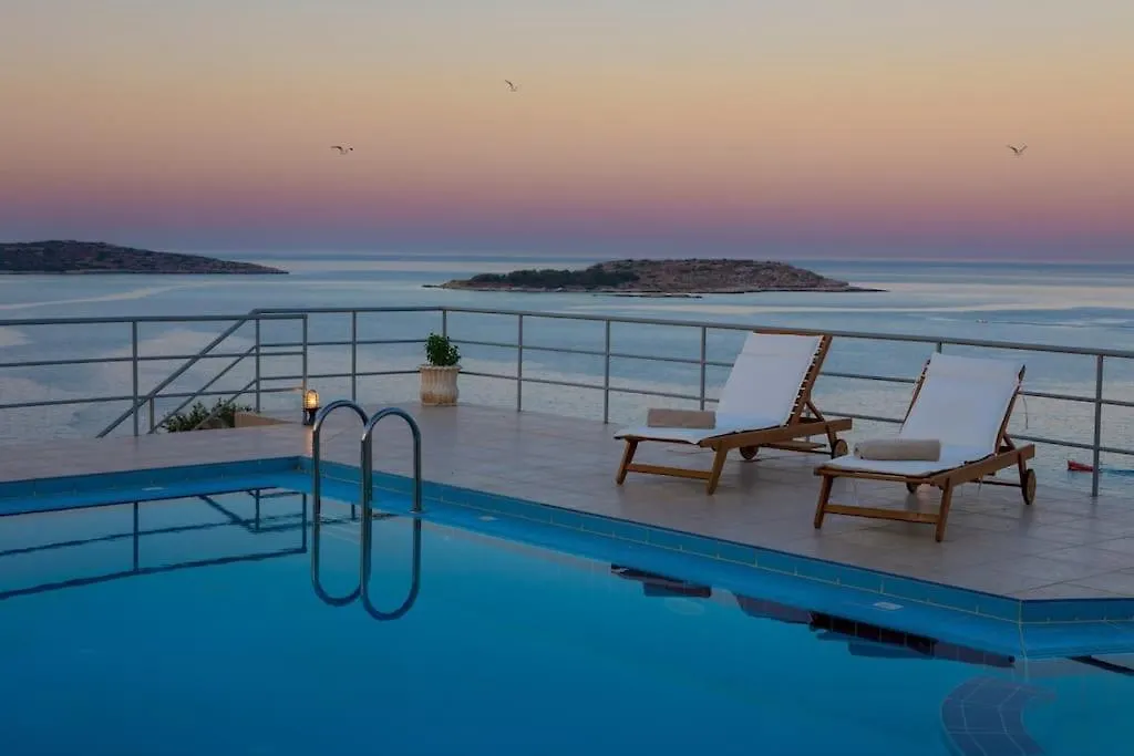 Seawave Villa I, By Hellocrete Chania