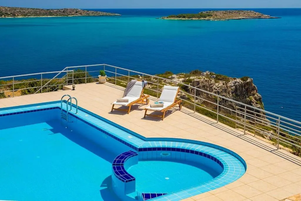 Seawave Villa I, By Hellocrete Chania