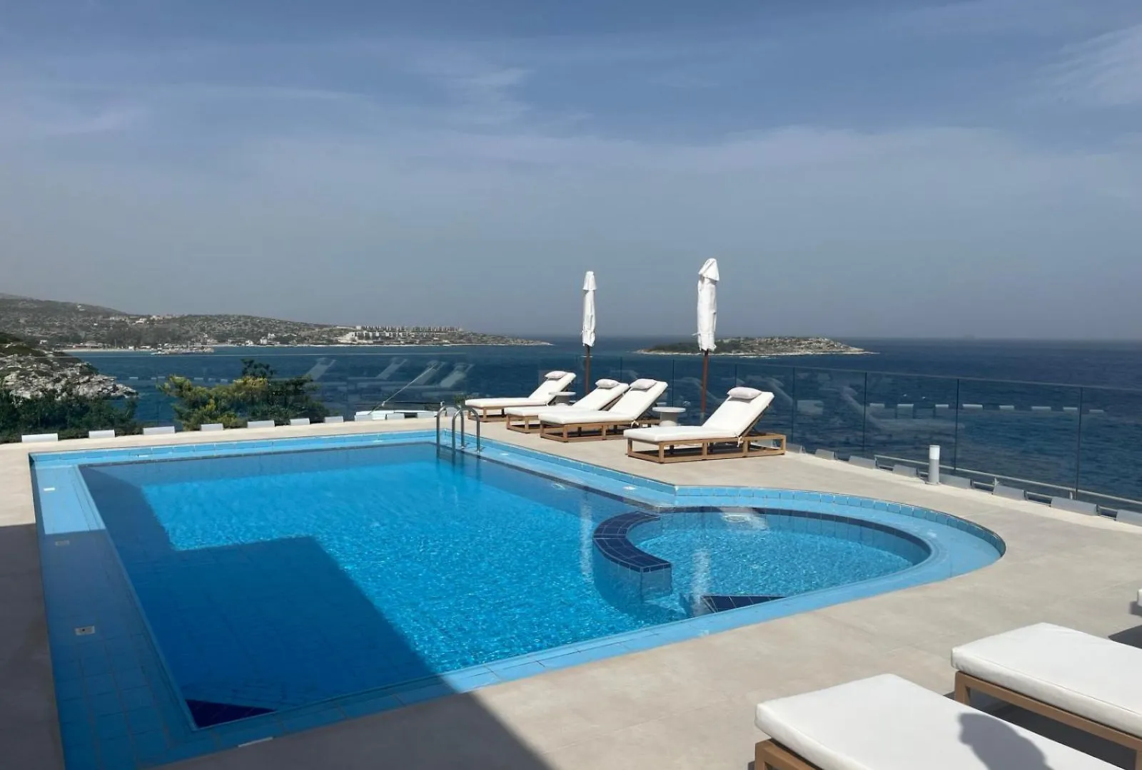 Seawave Villa I, By Hellocrete Chania