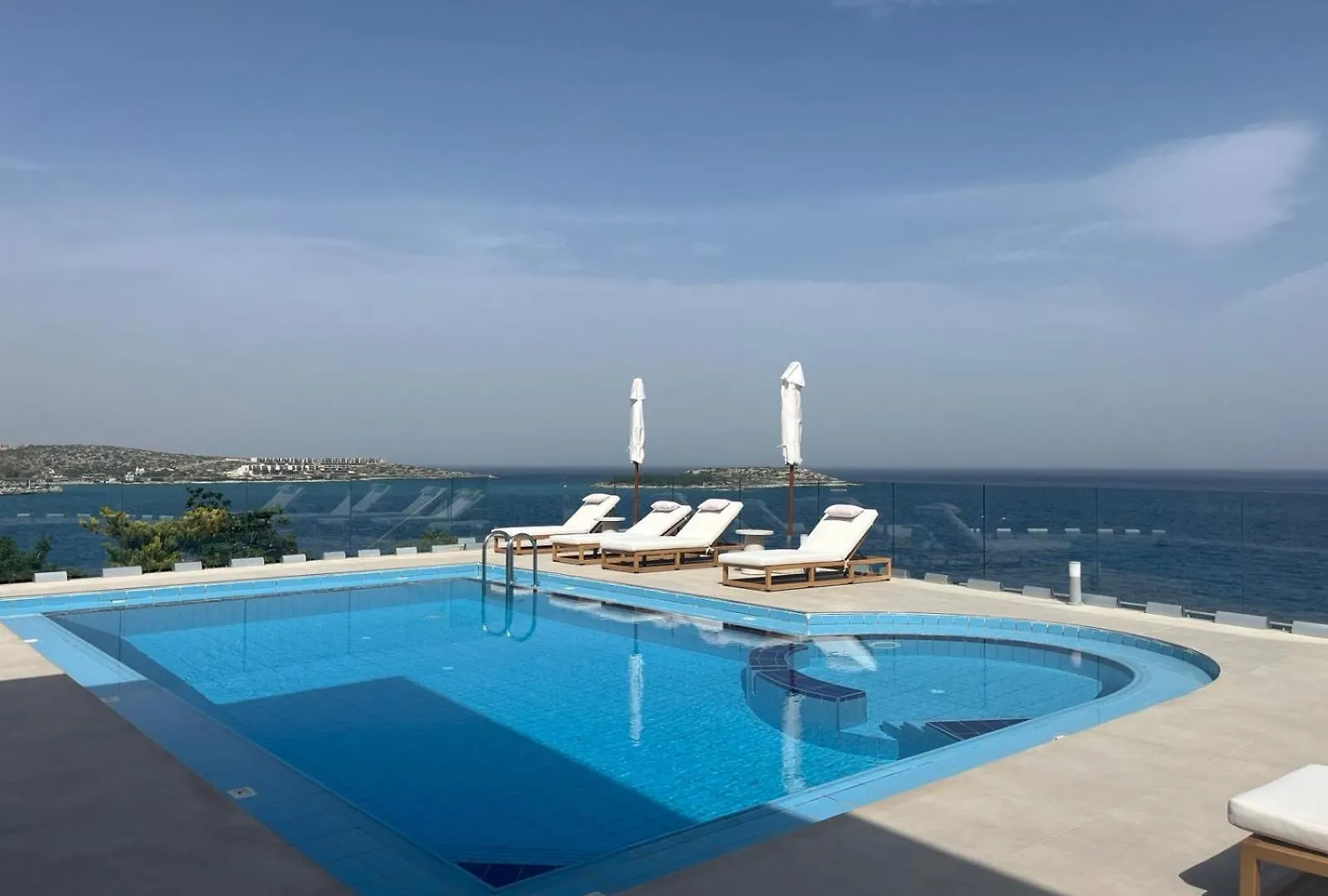 Seawave Villa I, By Hellocrete Chania  Greece