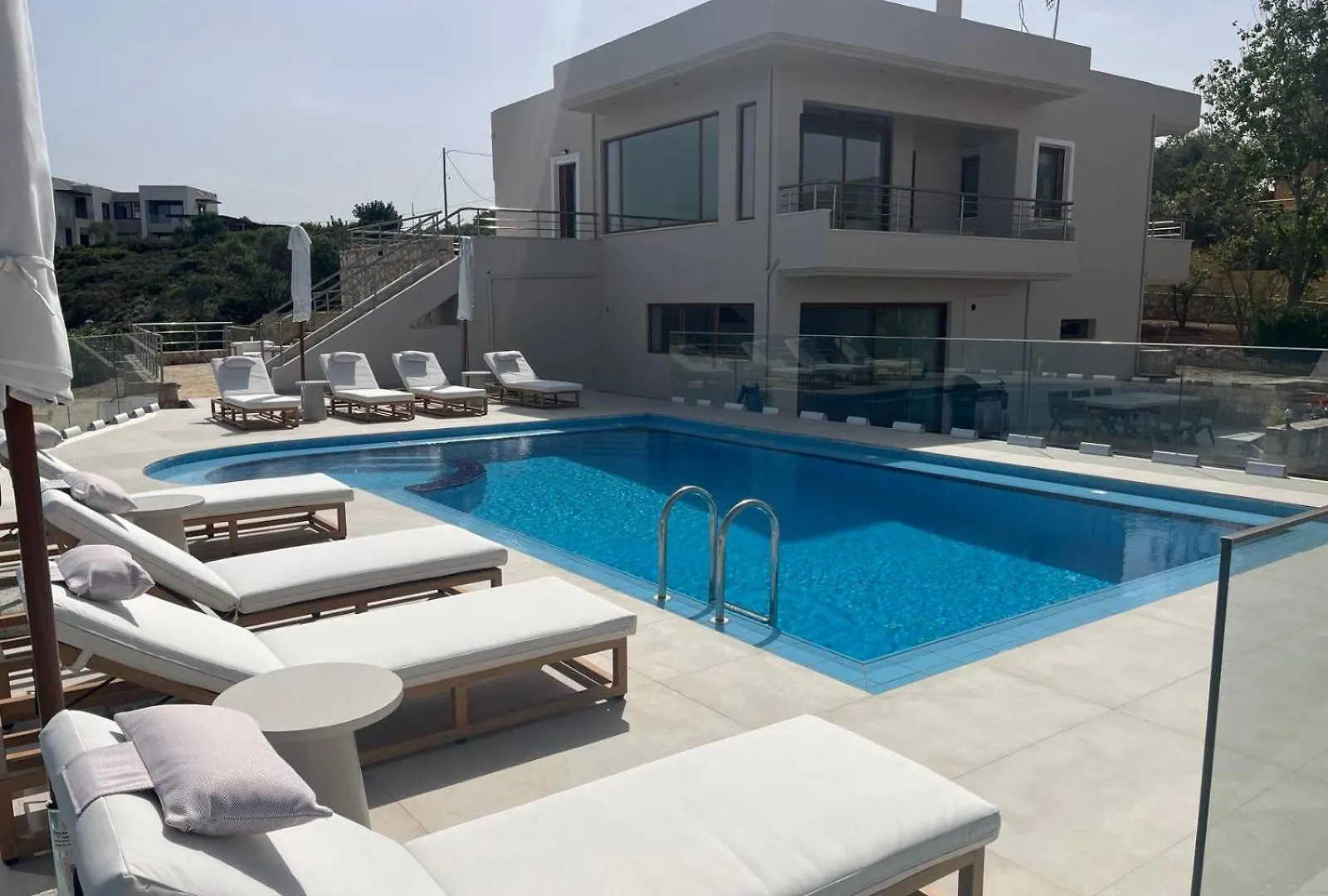 Seawave Villa I, By Hellocrete Chania